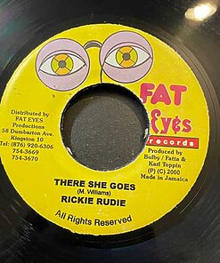 There She Goes / A Nuh One Mi Tease - Rickie Rudie / Danny English (7")